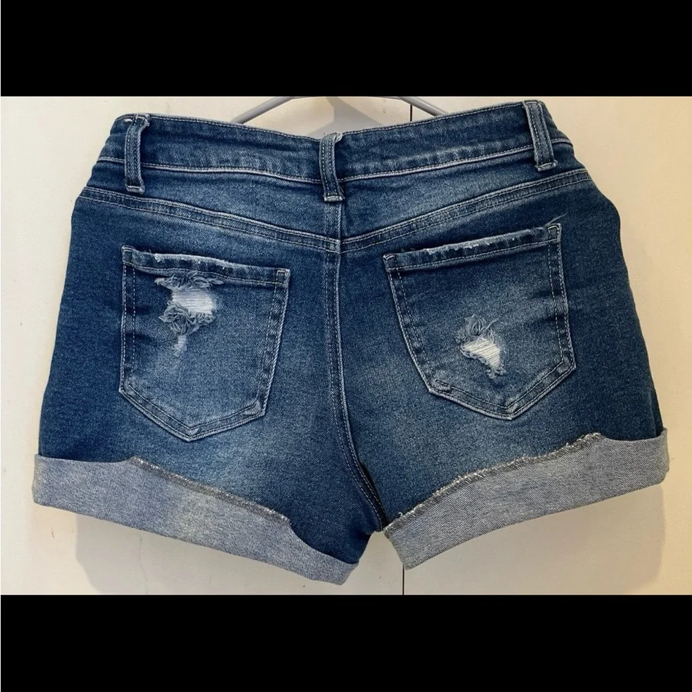 Shorts - Picture 2 of 2